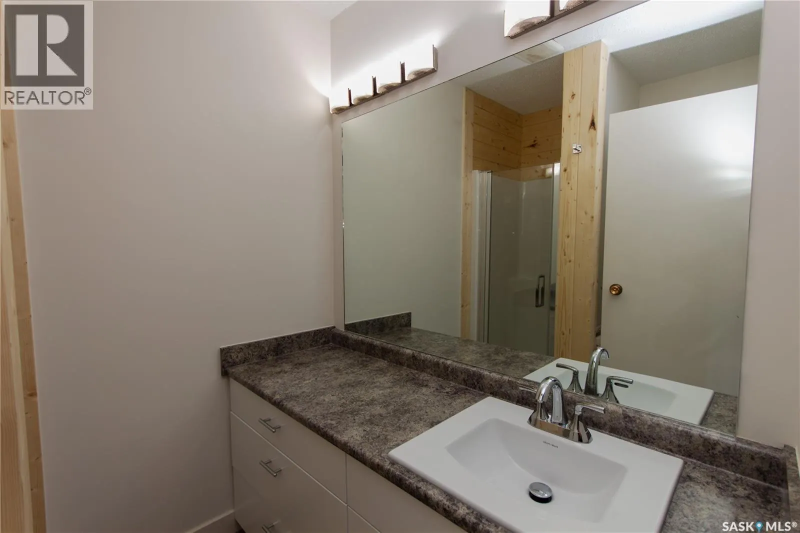 10710 Meighen CRESCENT