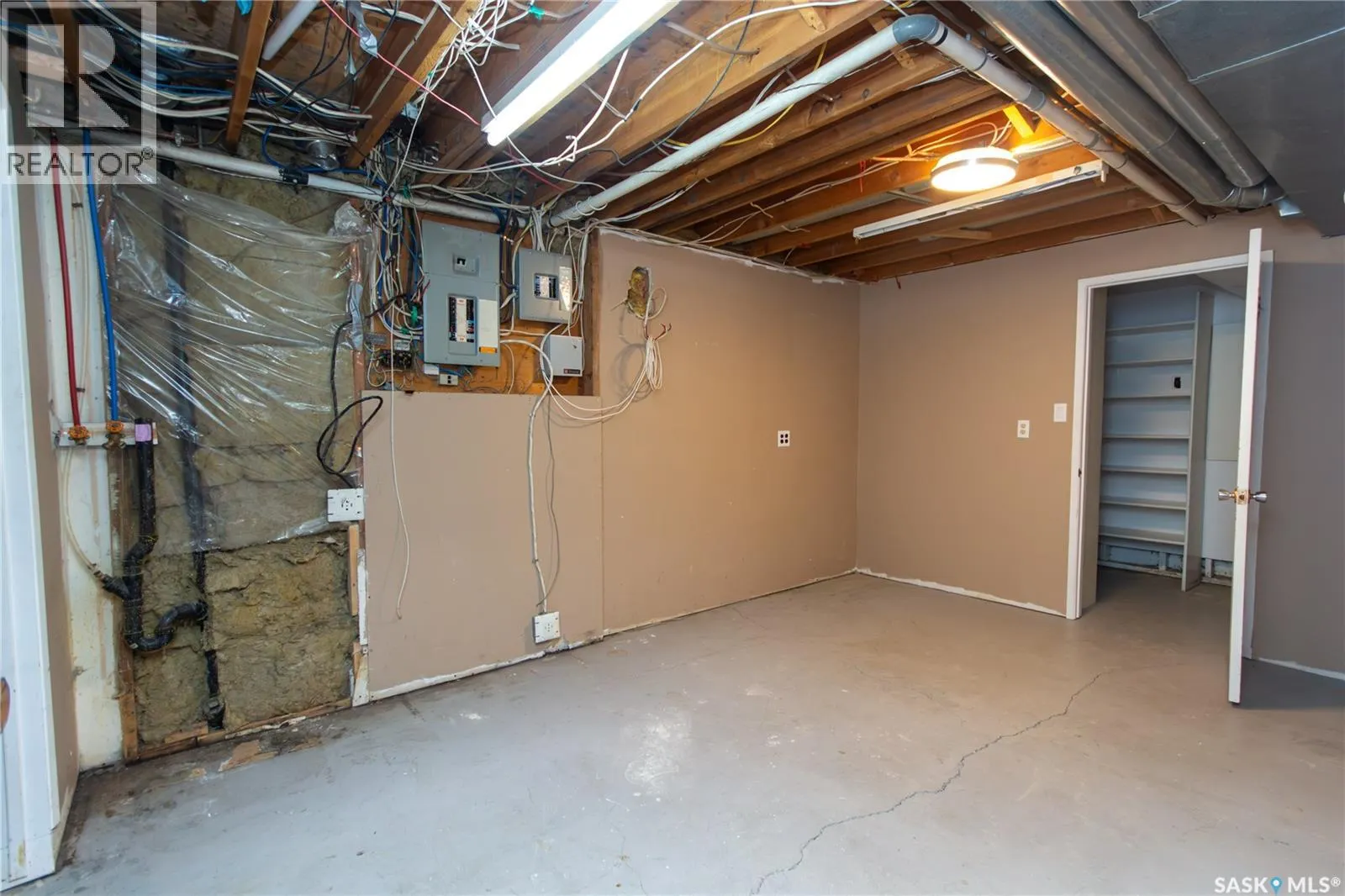 10710 Meighen CRESCENT