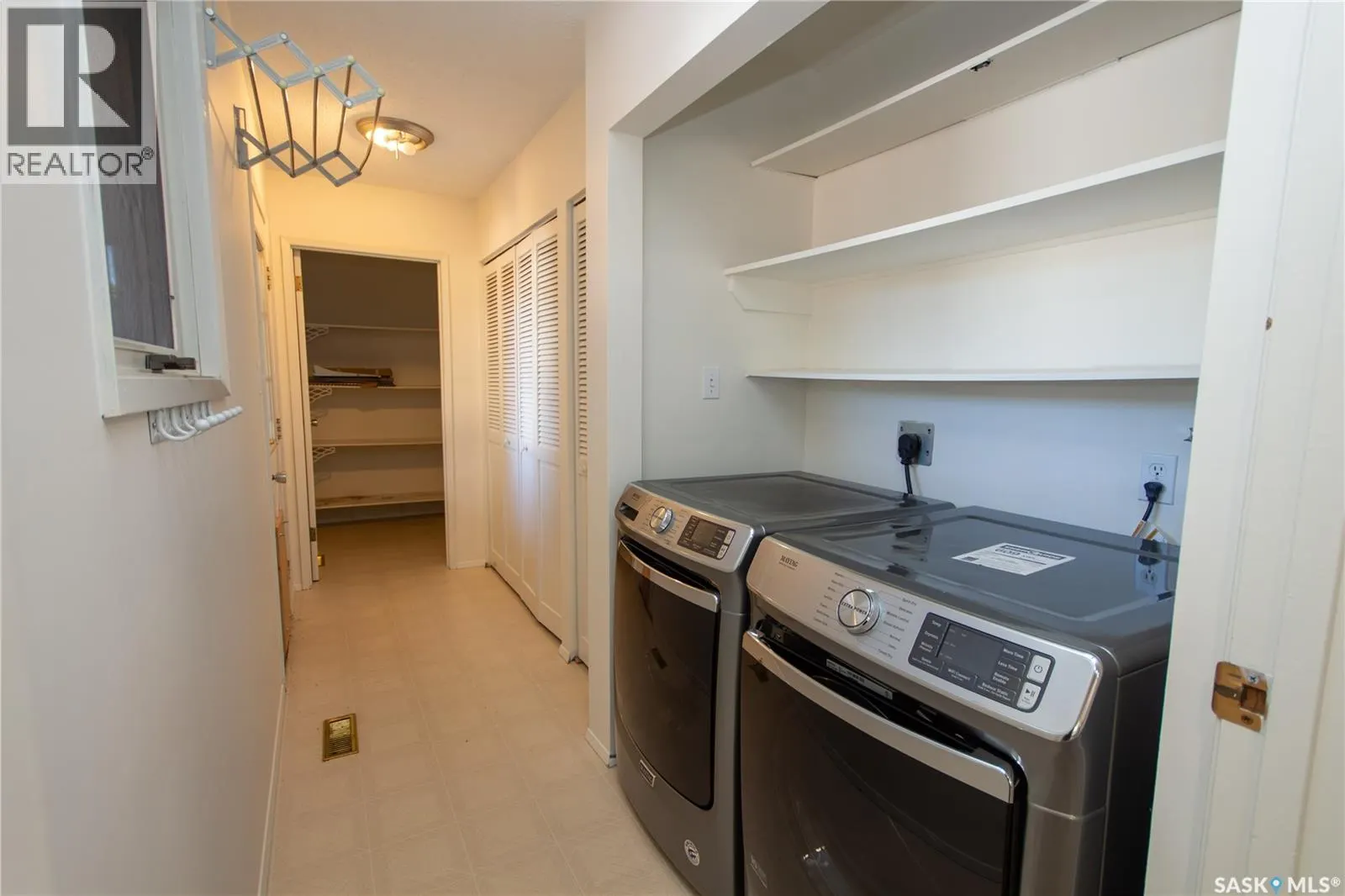 10710 Meighen CRESCENT