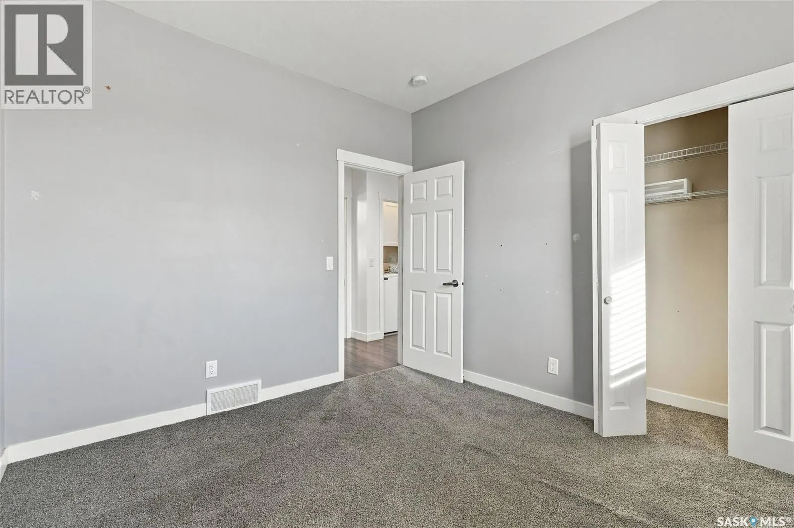 638 Aspen CRESCENT