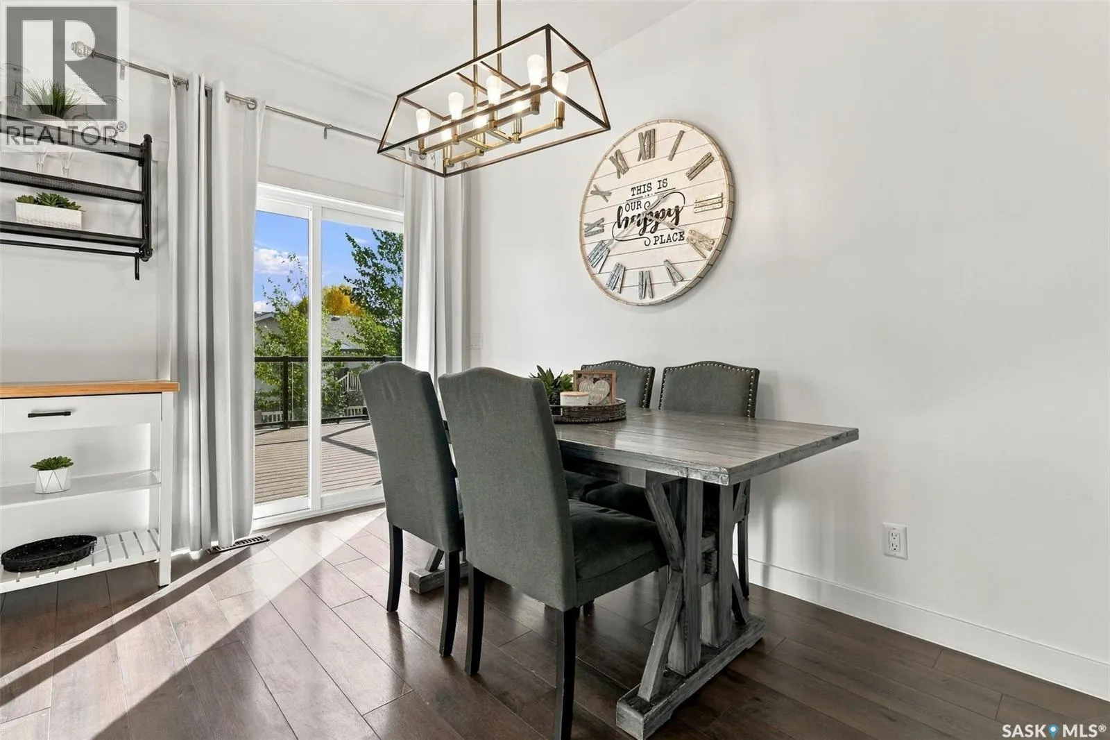 638 Aspen CRESCENT