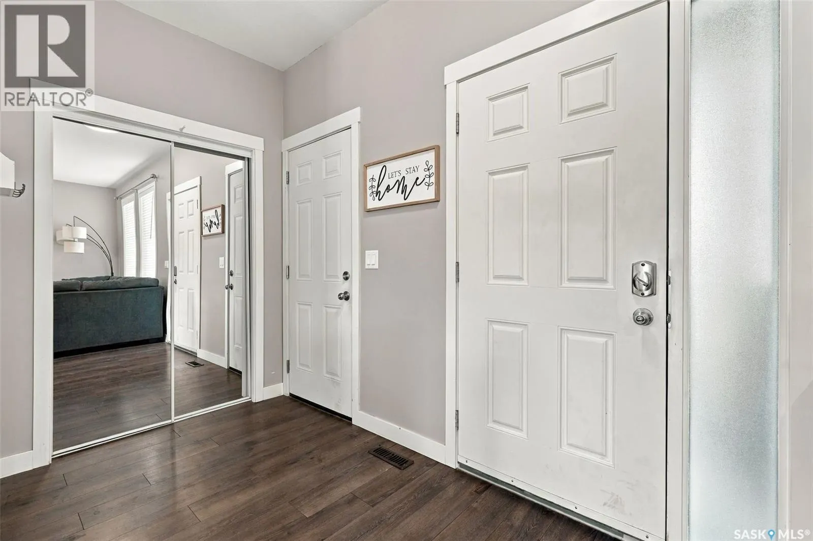 638 Aspen CRESCENT