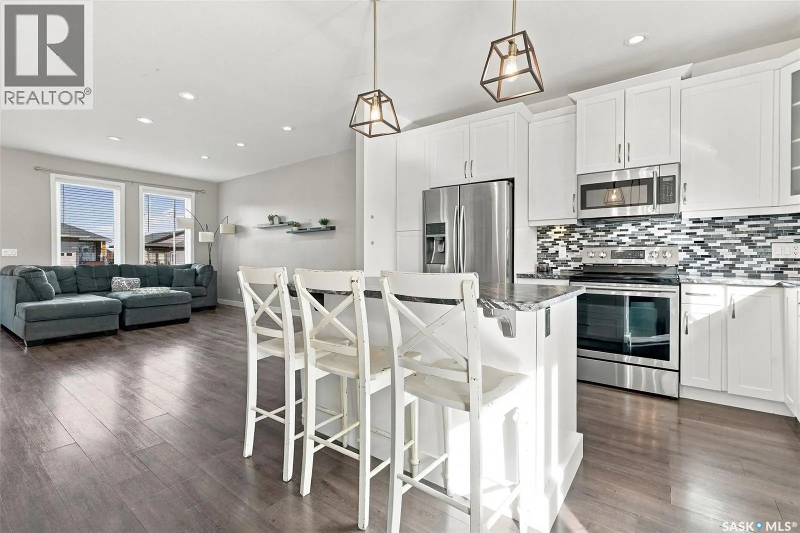 638 Aspen CRESCENT