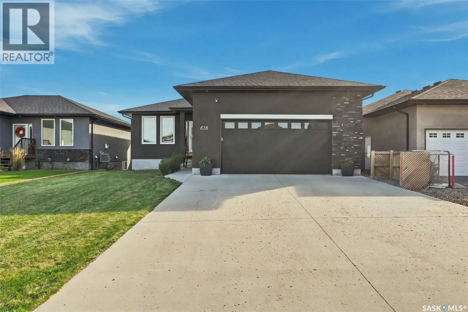 638 Aspen CRESCENT