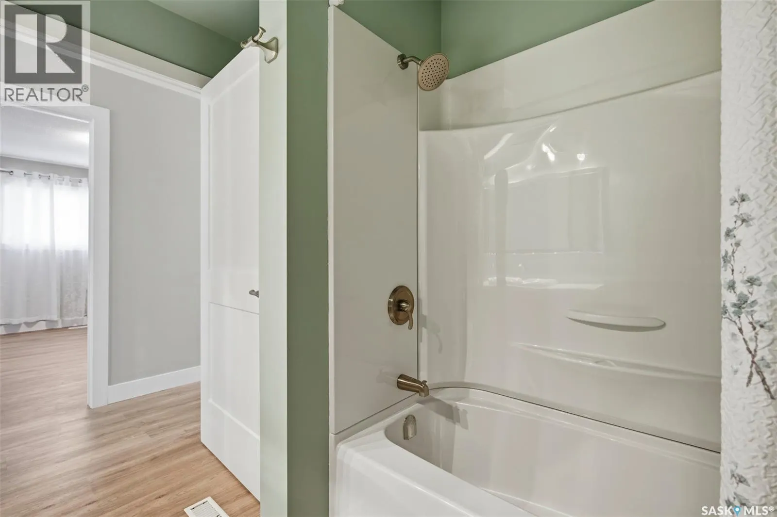 1919 14th STREET W