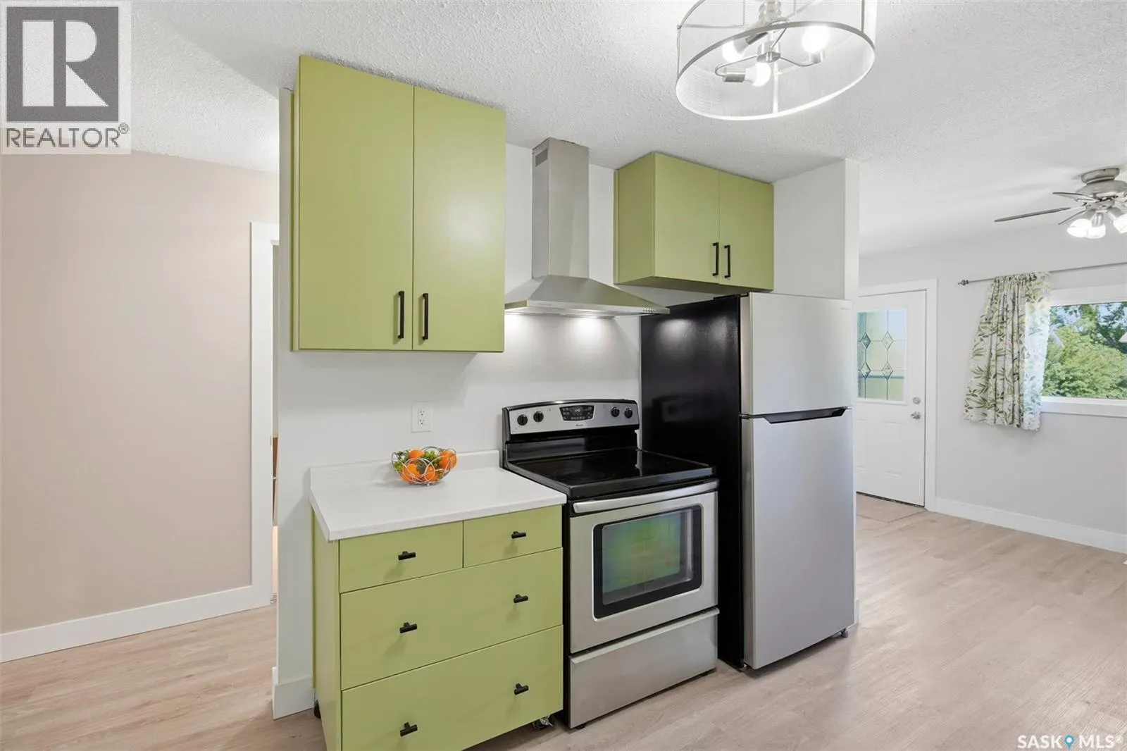 1919 14th STREET W