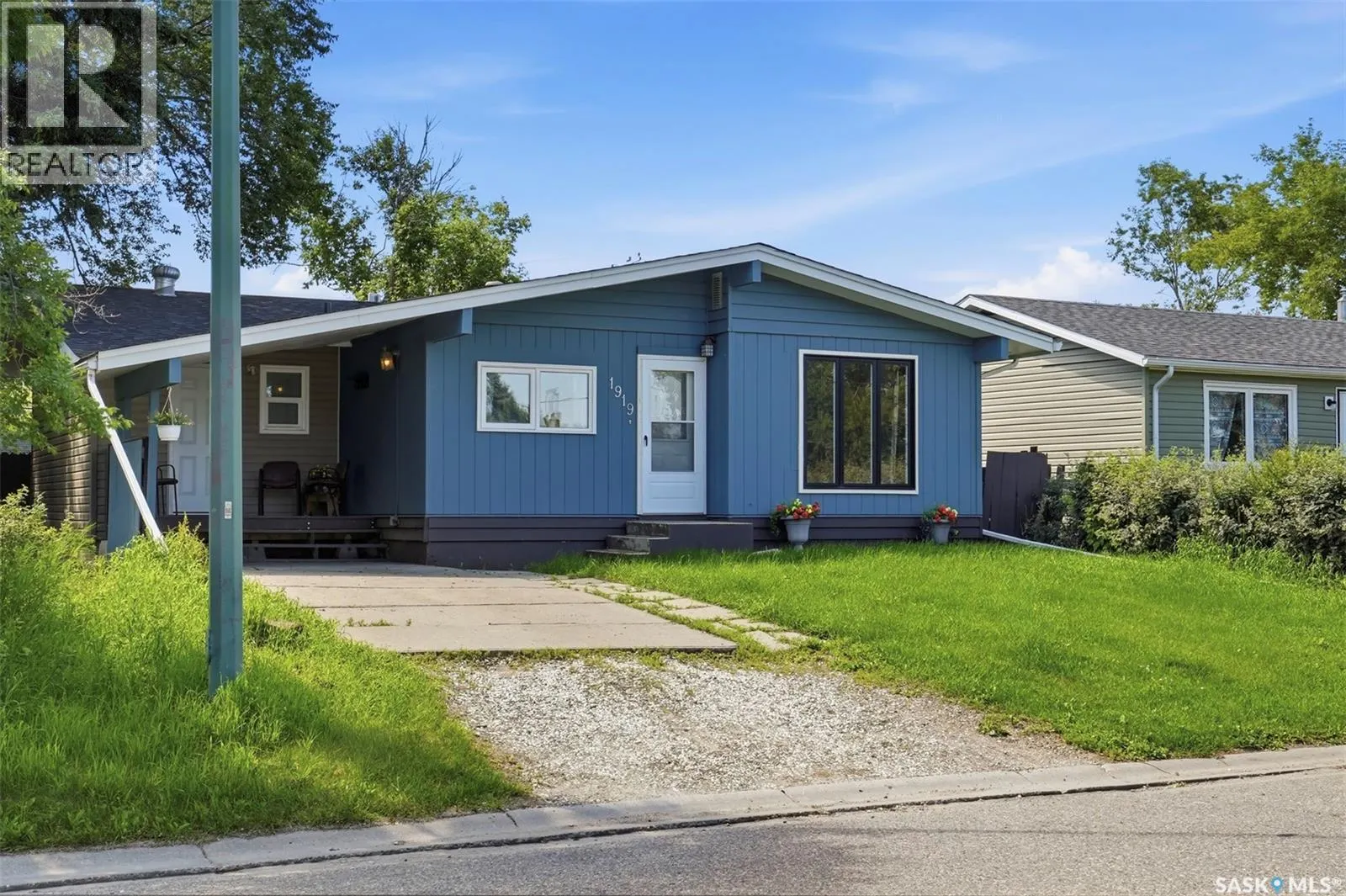 1919 14th STREET W