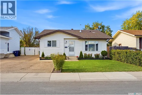 403 Sherry CRESCENT
