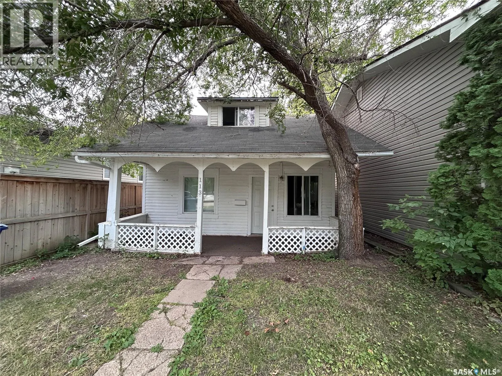 113 109th STREET W