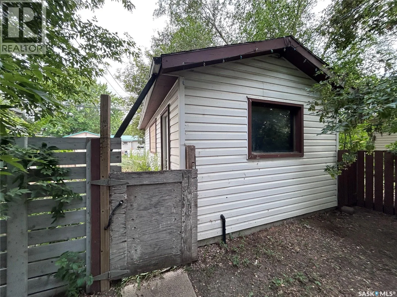 113 109th STREET W