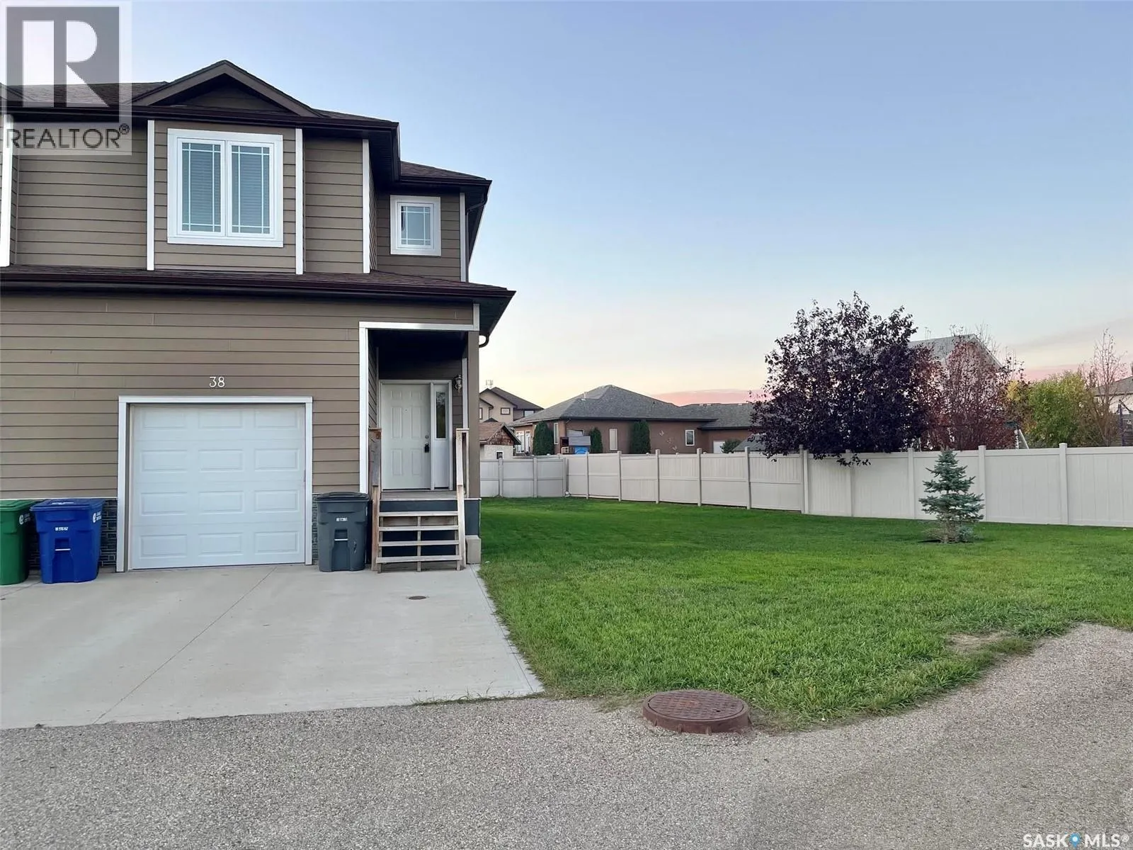 38 McKenzie LANE