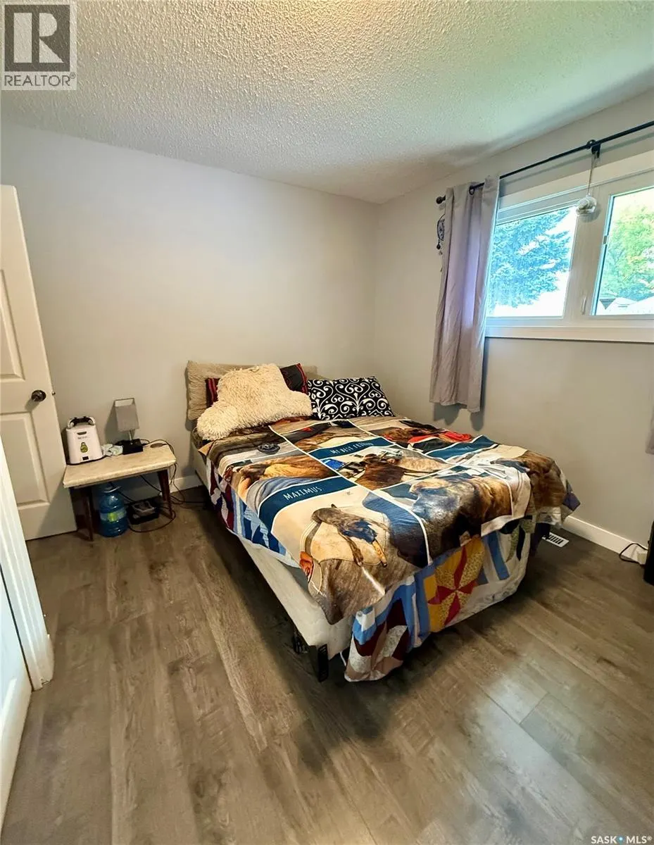 1511 Grandview STREET W