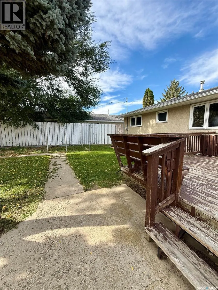 1511 Grandview STREET W