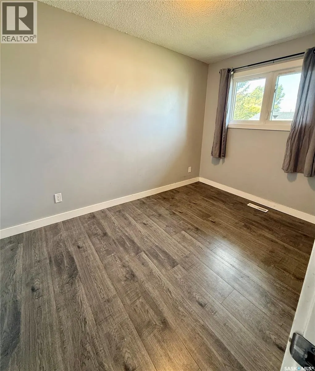 1511 Grandview STREET W