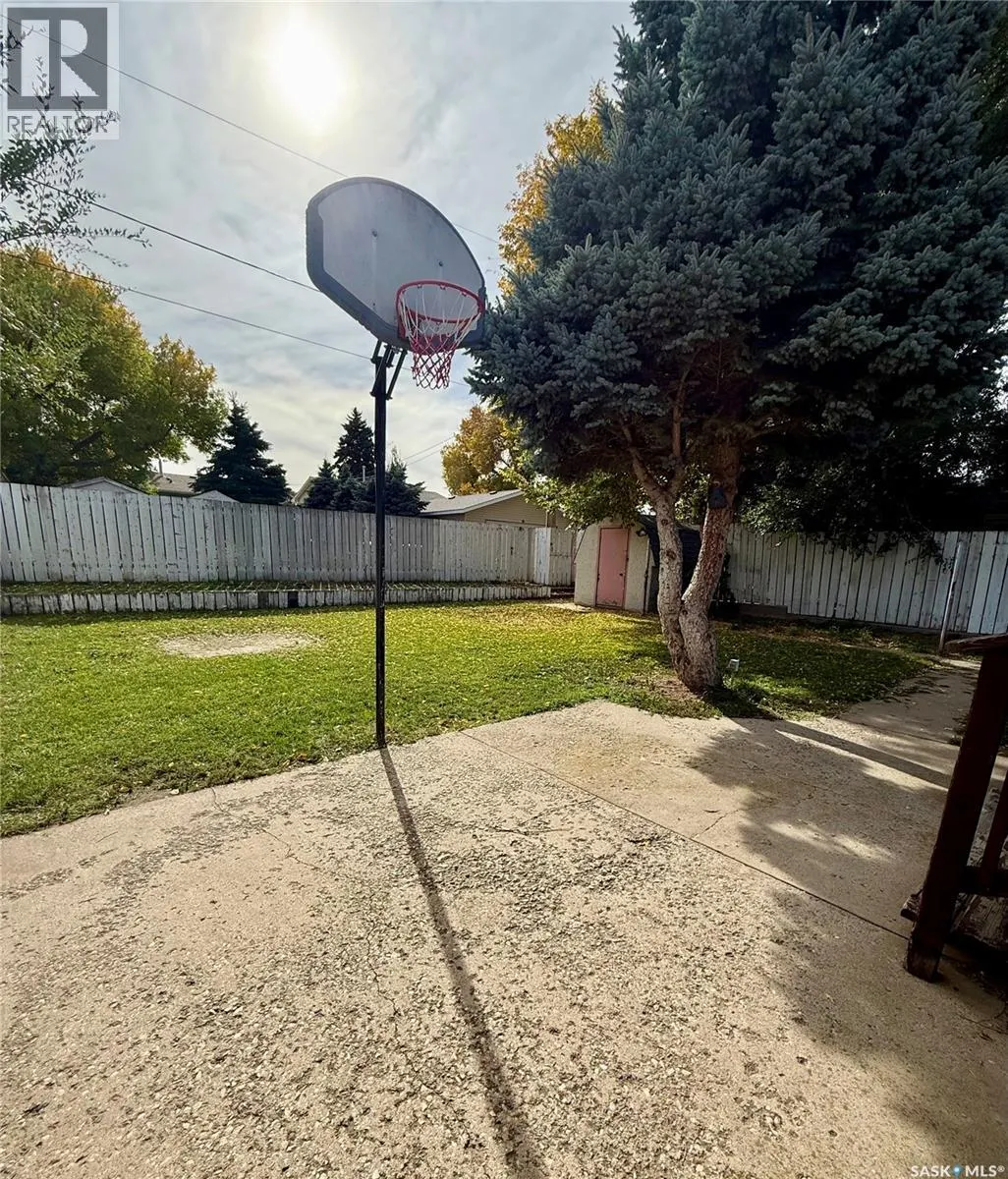 1511 Grandview STREET W