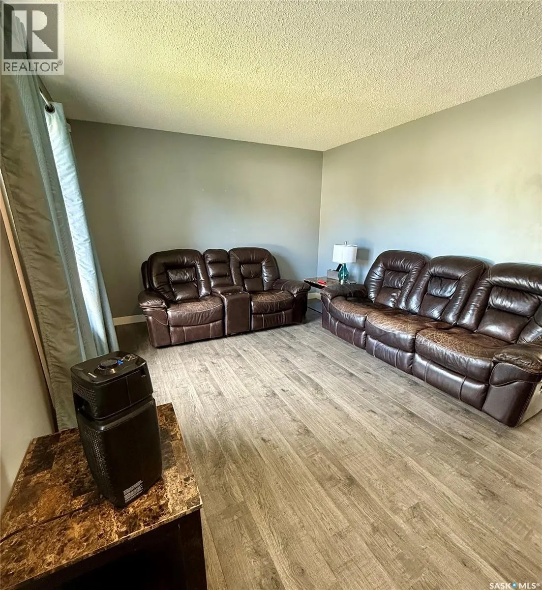 1511 Grandview STREET W