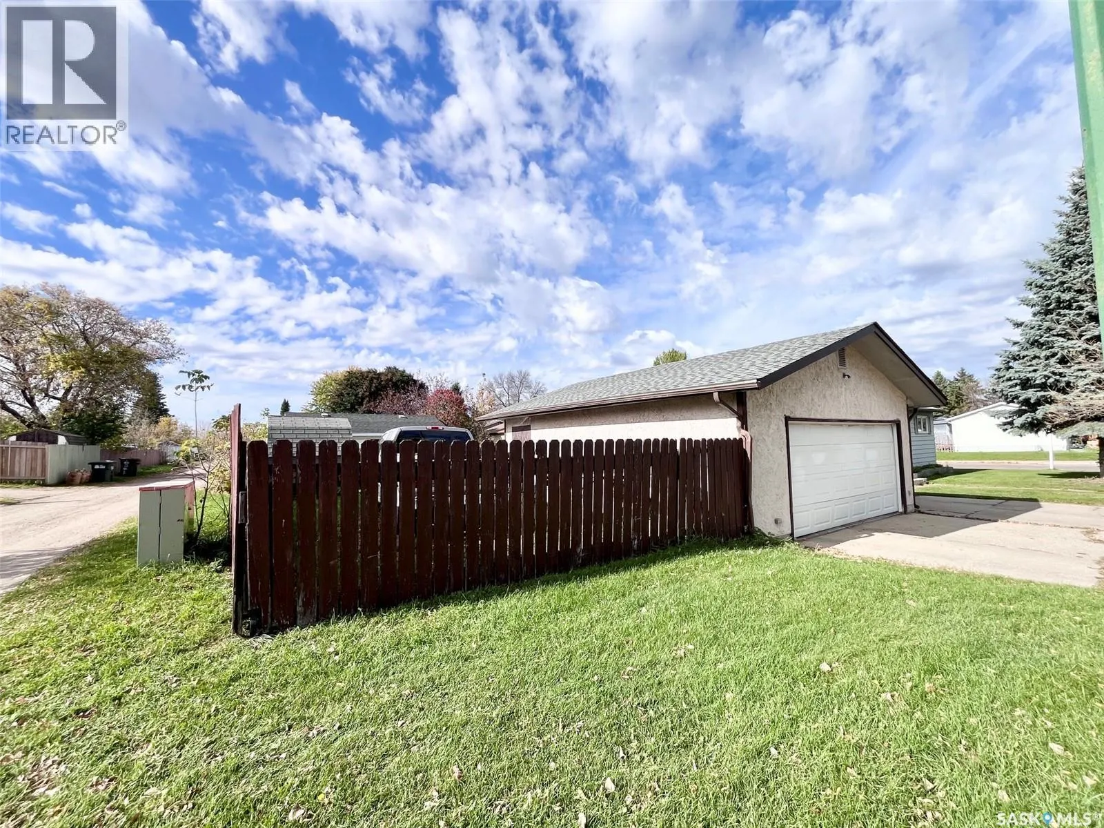 99 Bowerman CRESCENT
