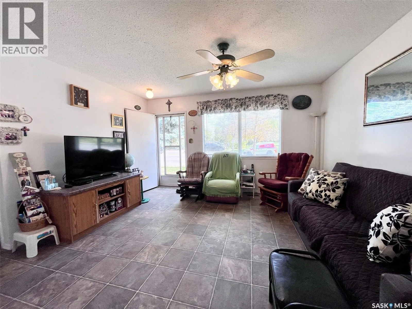 99 Bowerman CRESCENT
