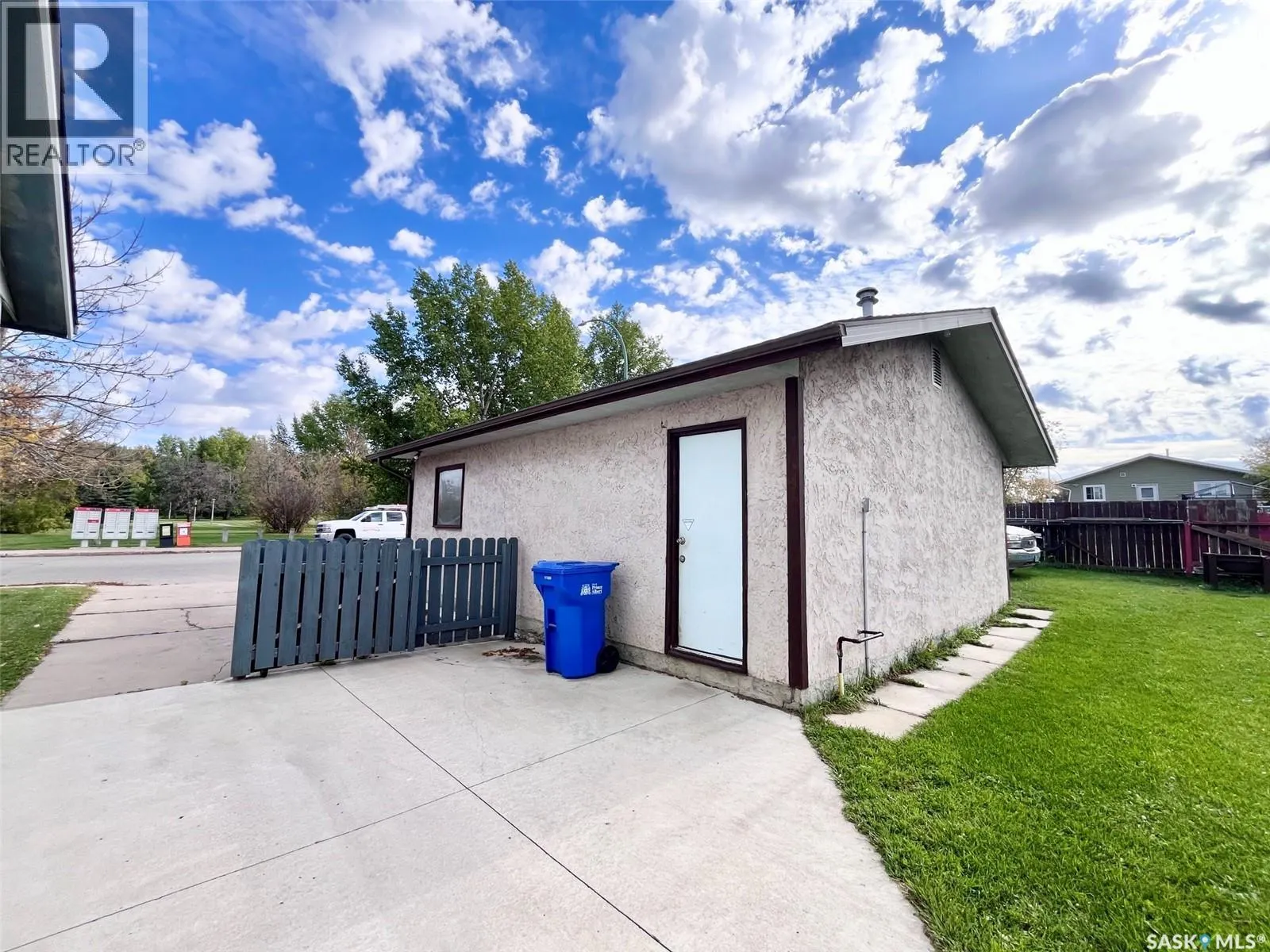 99 Bowerman CRESCENT