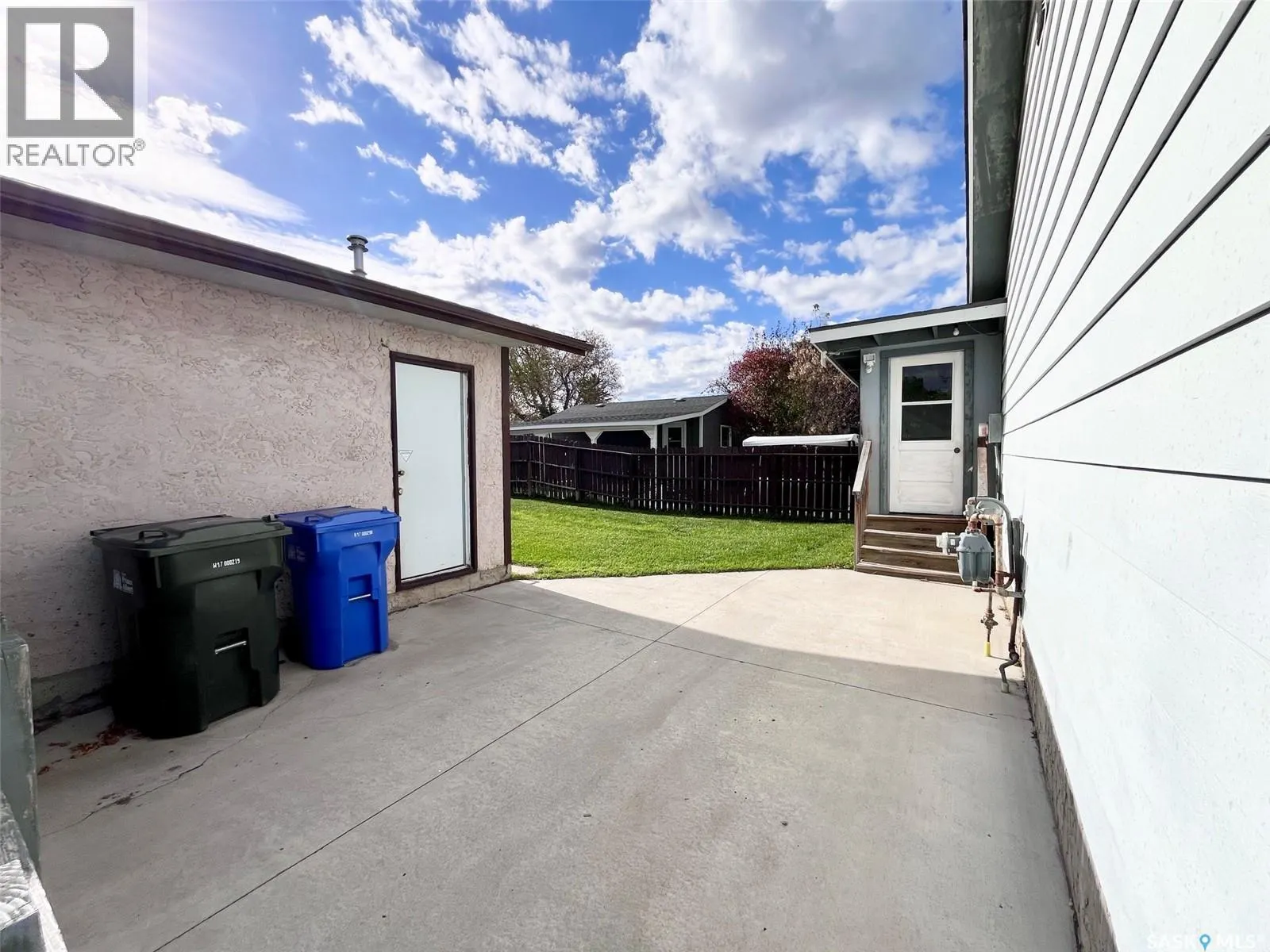 99 Bowerman CRESCENT