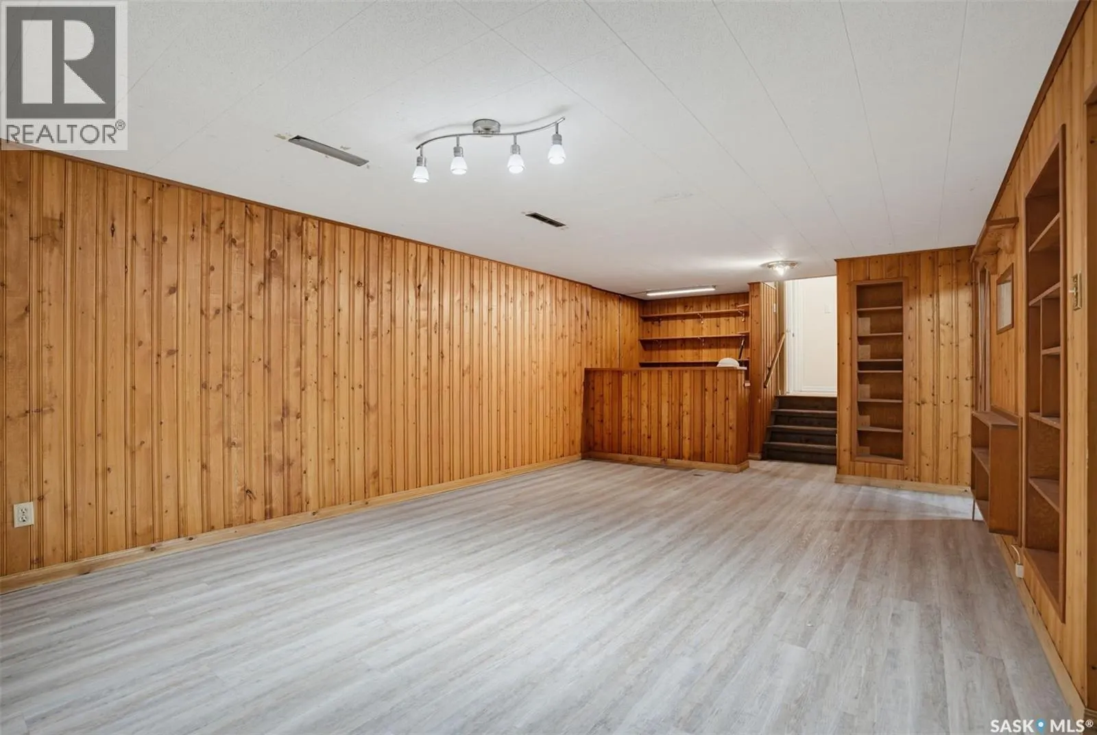 1108 Tiffin CRESCENT