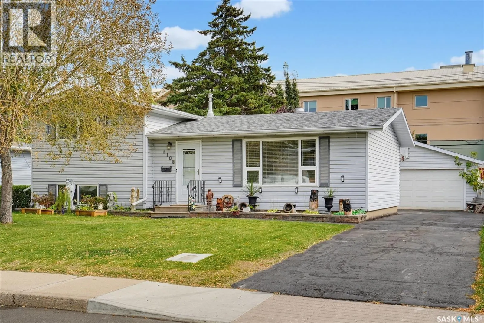 1108 Tiffin CRESCENT