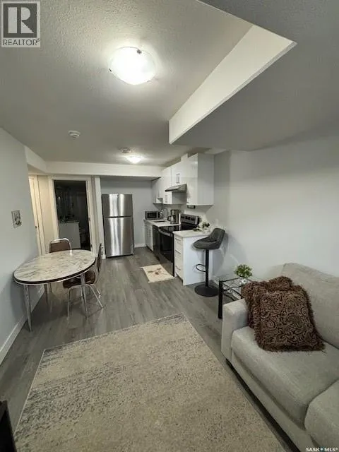 348 Pepper PLACE