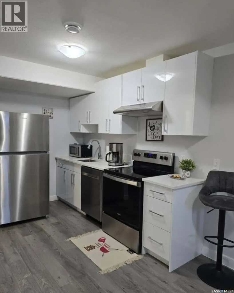 348 Pepper PLACE