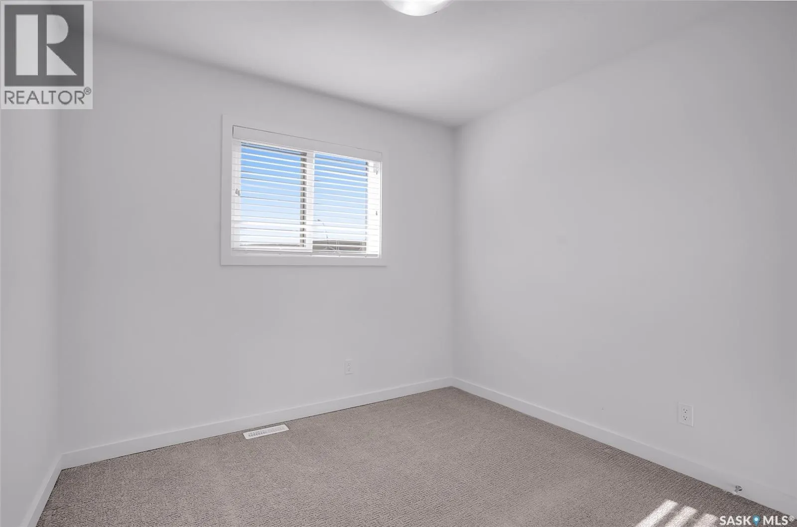 404 Underhill ROAD