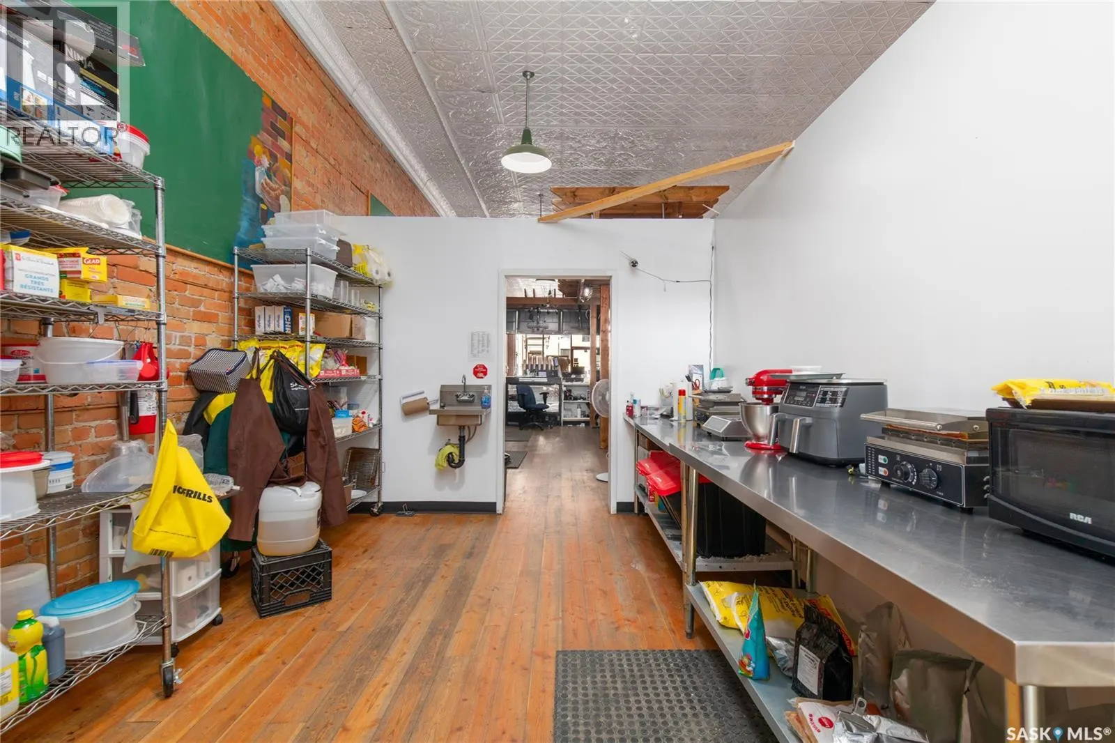 45 High STREET W