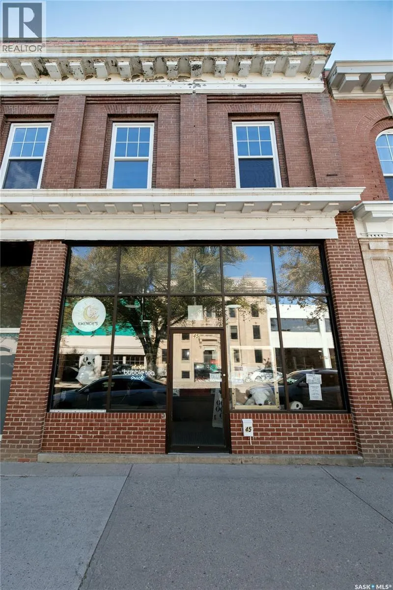 45 High STREET W