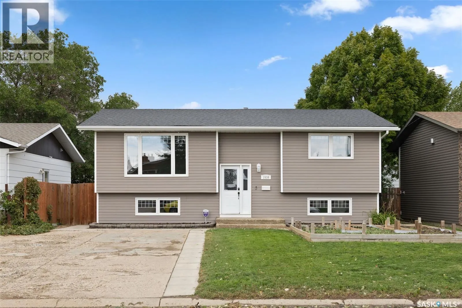 1538 SPADINA STREET W