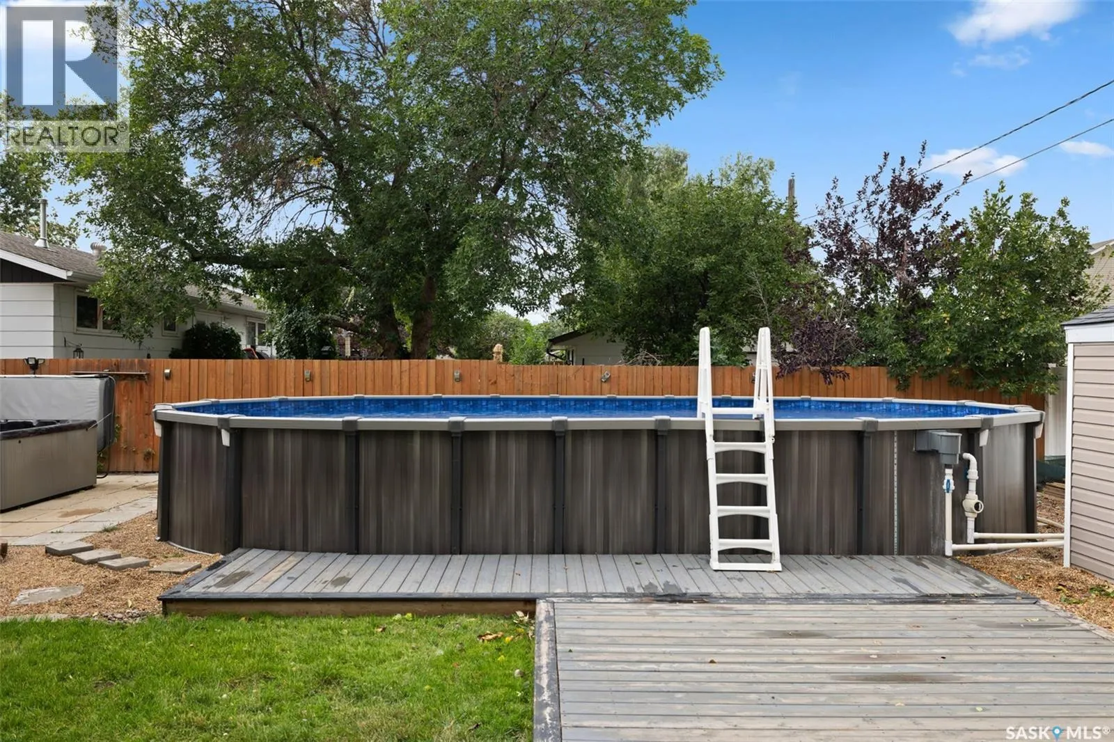 1538 SPADINA STREET W