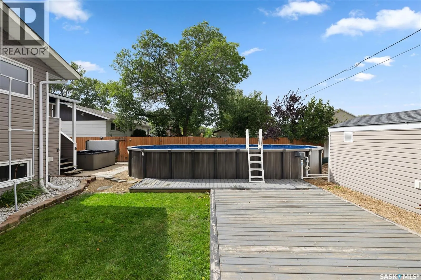 1538 SPADINA STREET W