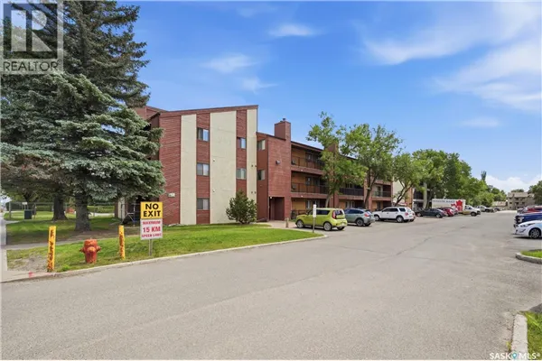 Condo for sale: 105A 4040 8th STREET E, Saskatoon, SK