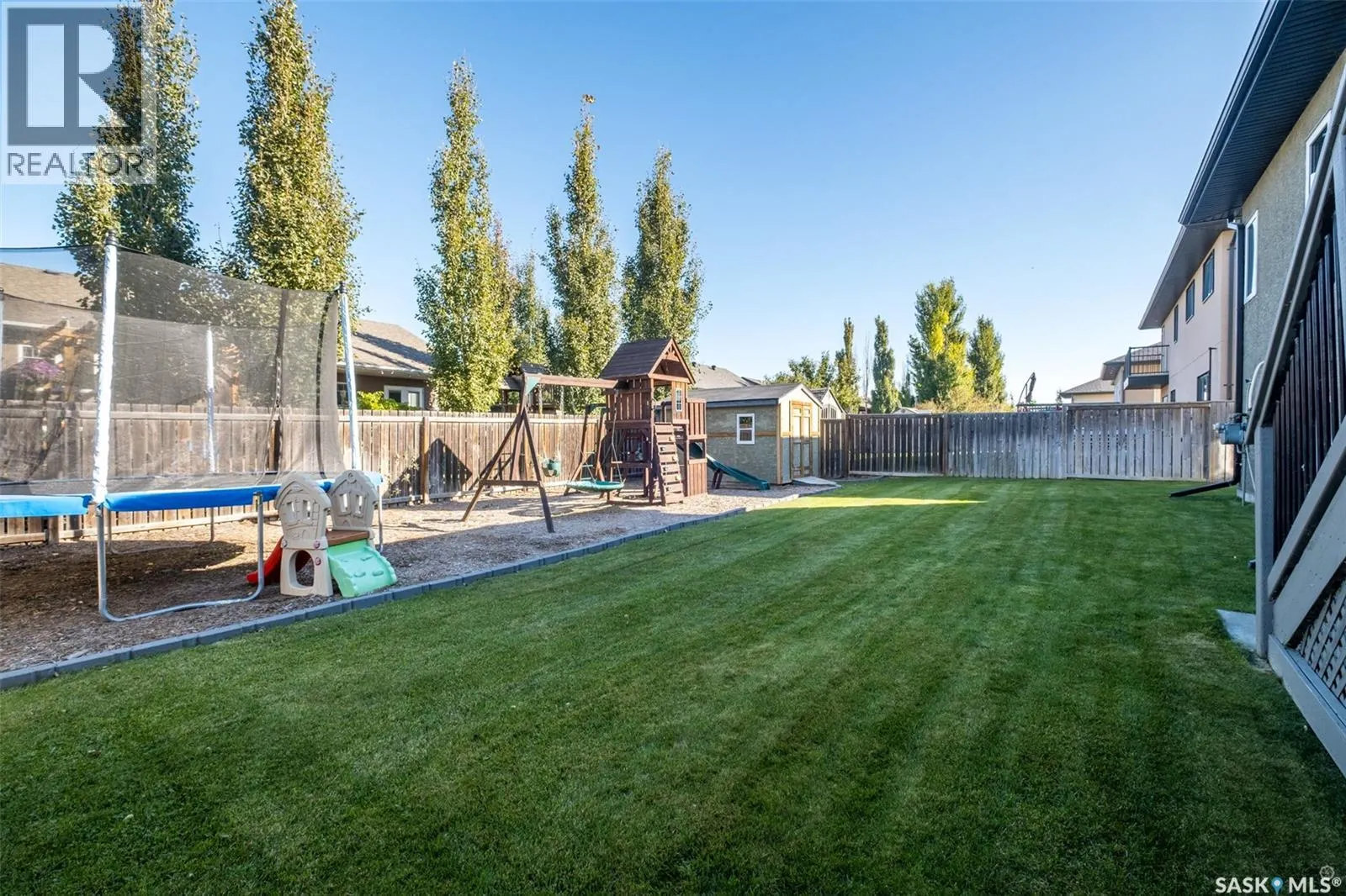 52 Coombe DRIVE