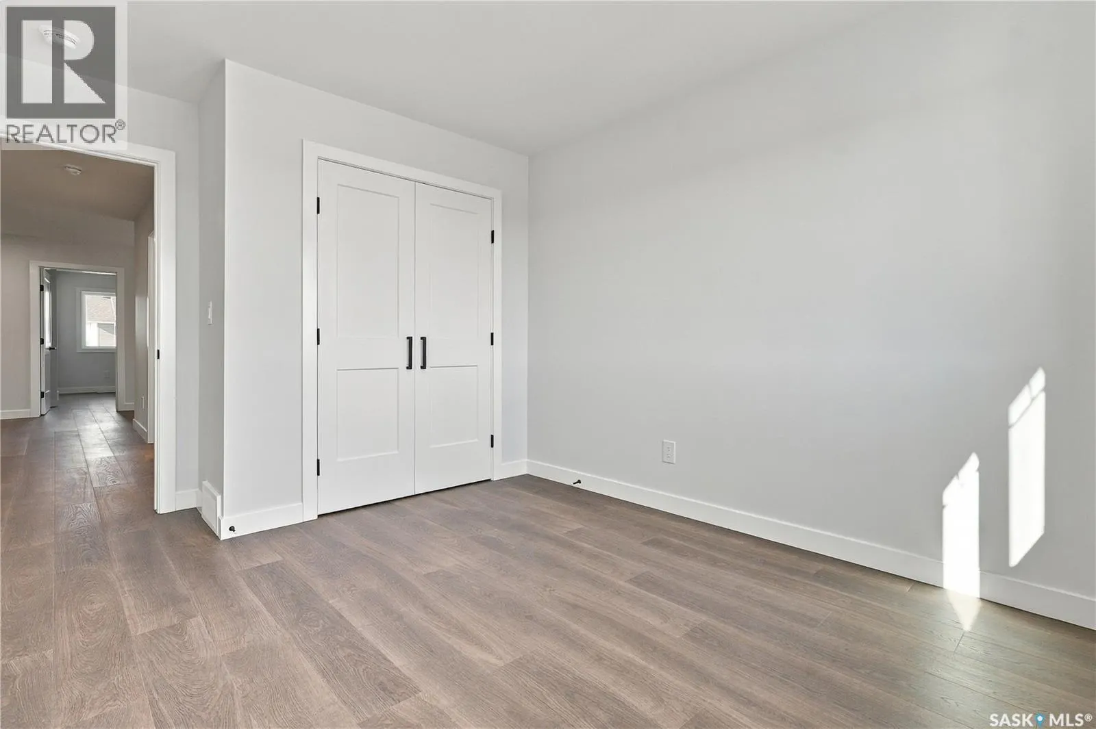 251 Doran WAY