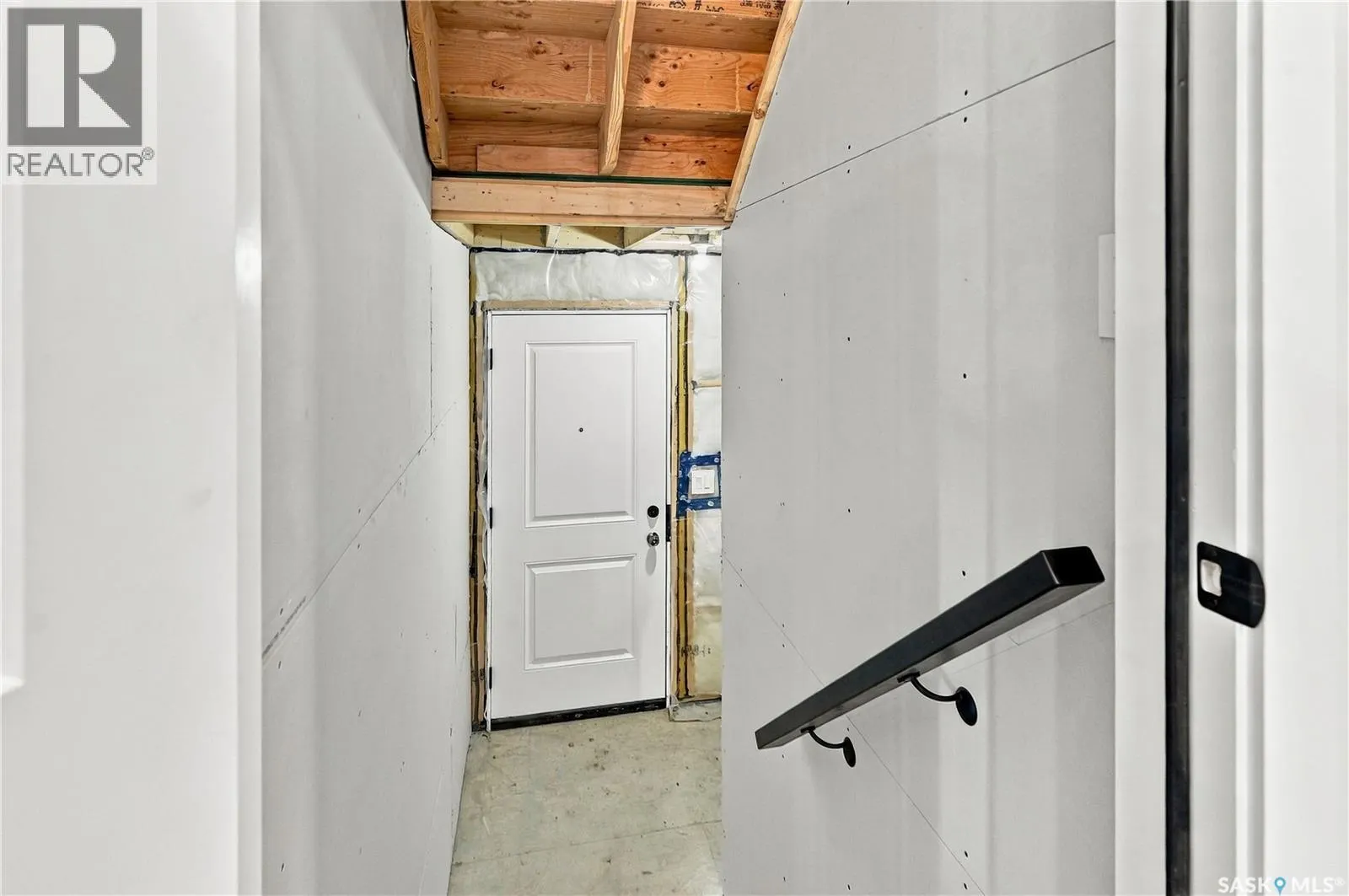 251 Doran WAY