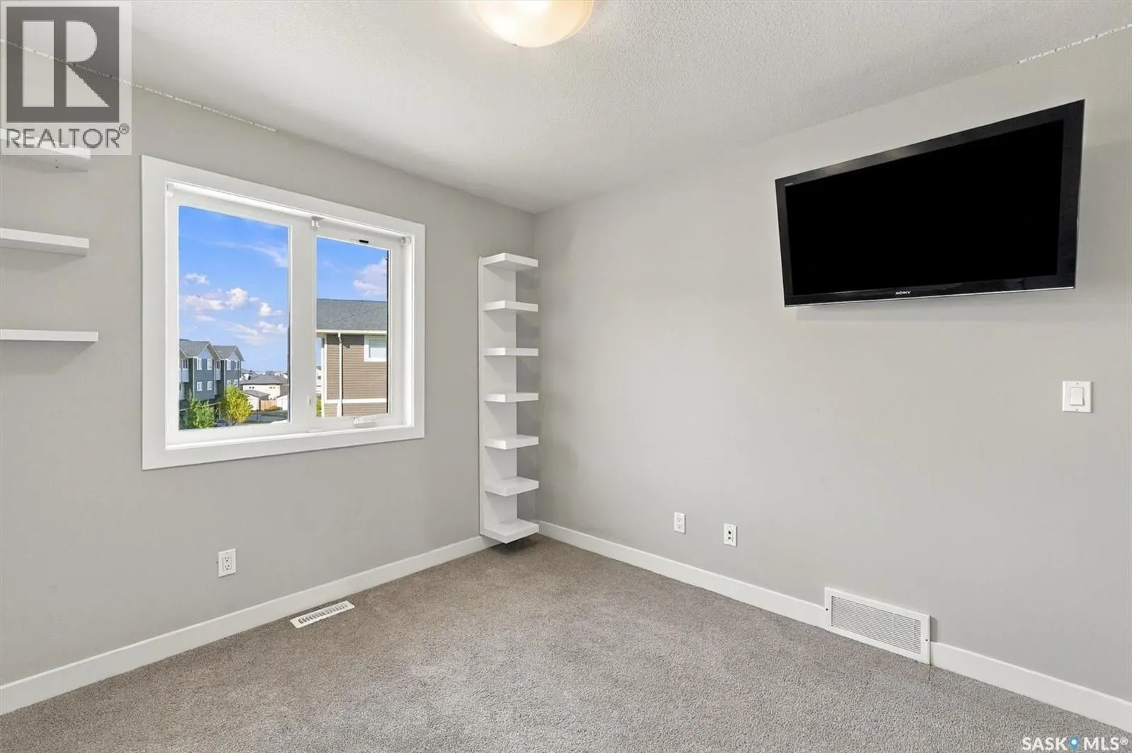 1014 Evergreen BOULEVARD