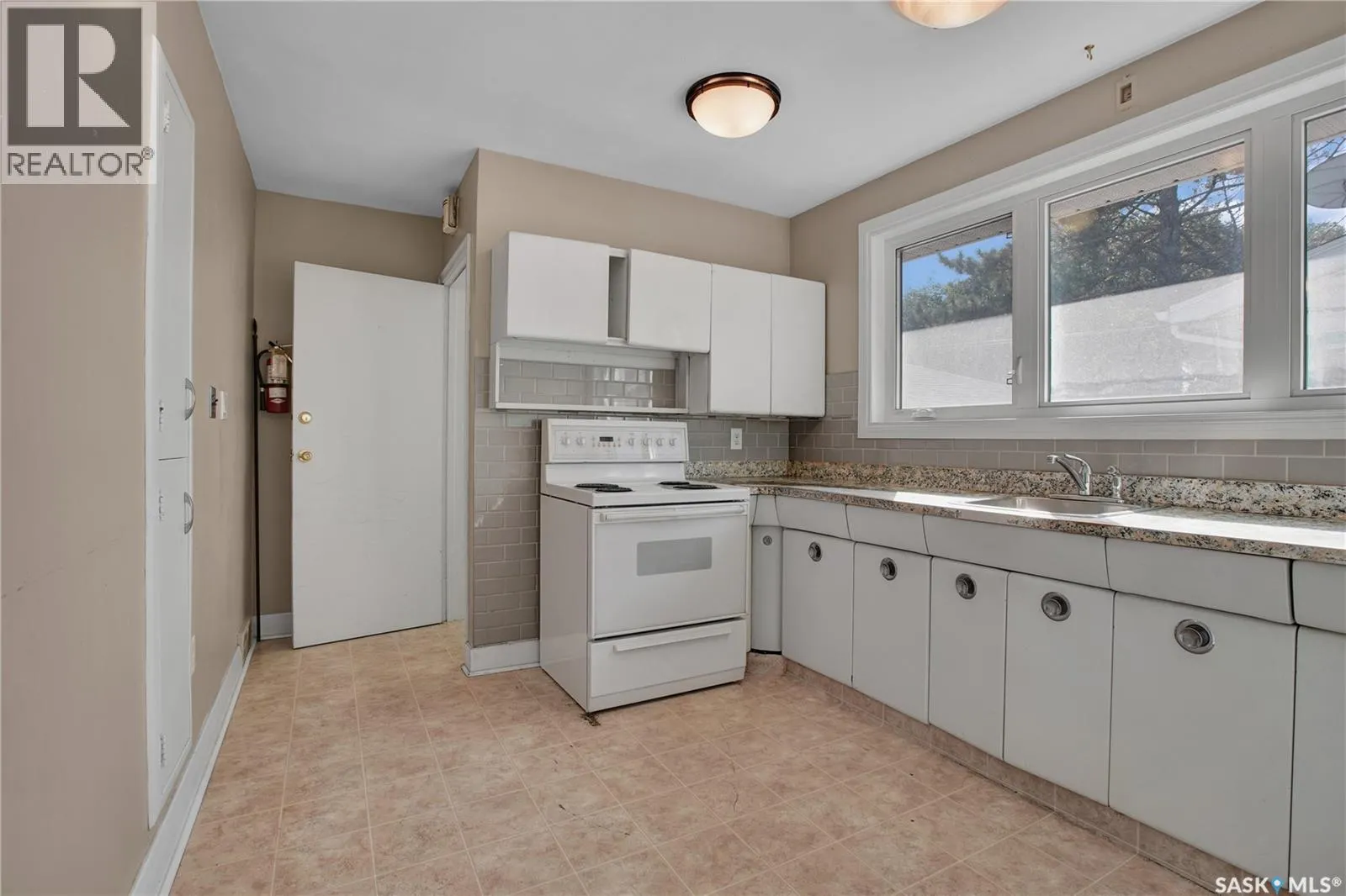 1209 Broadway AVENUE