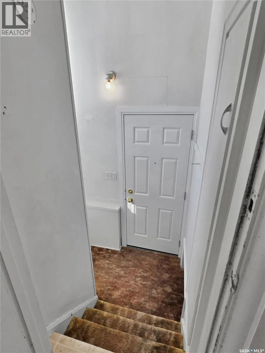 1209 Broadway AVENUE