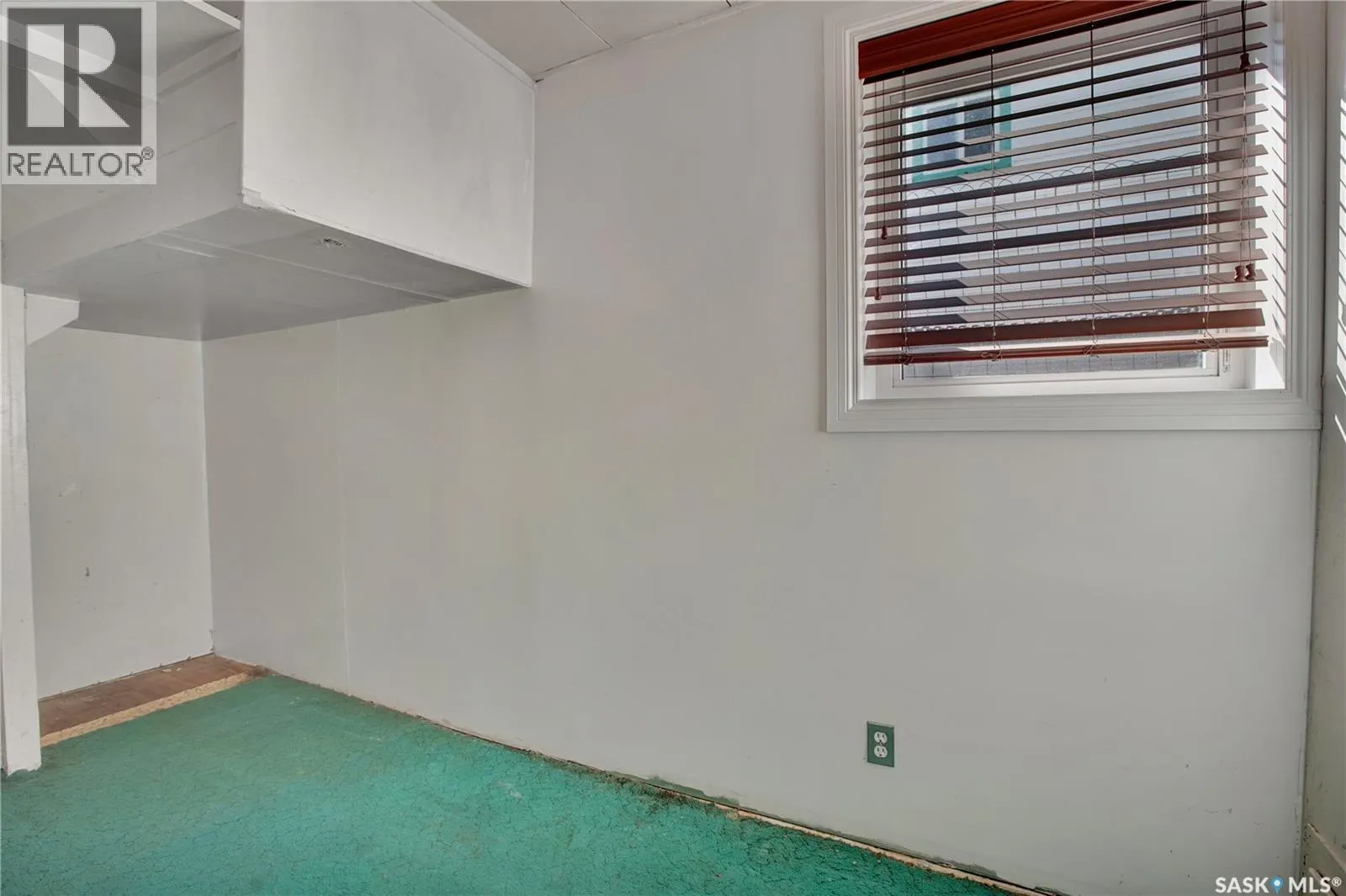 1209 Broadway AVENUE