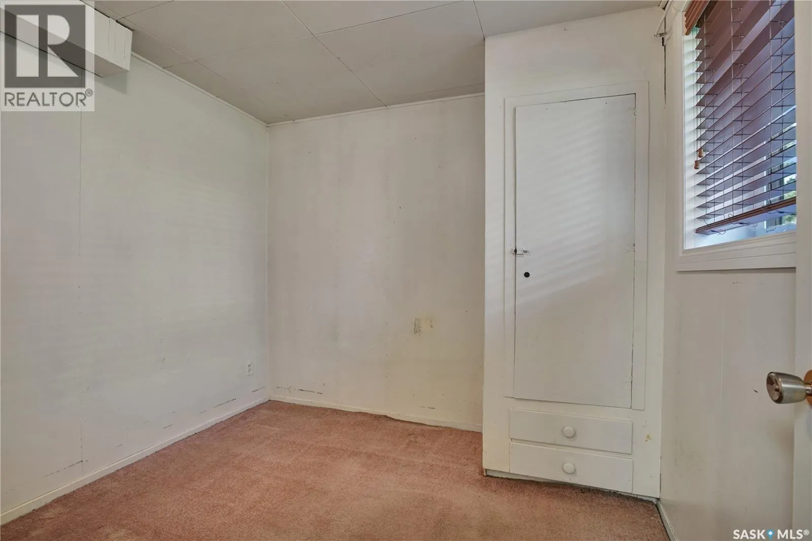 1209 Broadway AVENUE