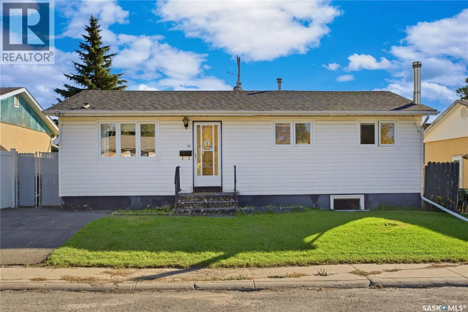 98 Ramsay COURT