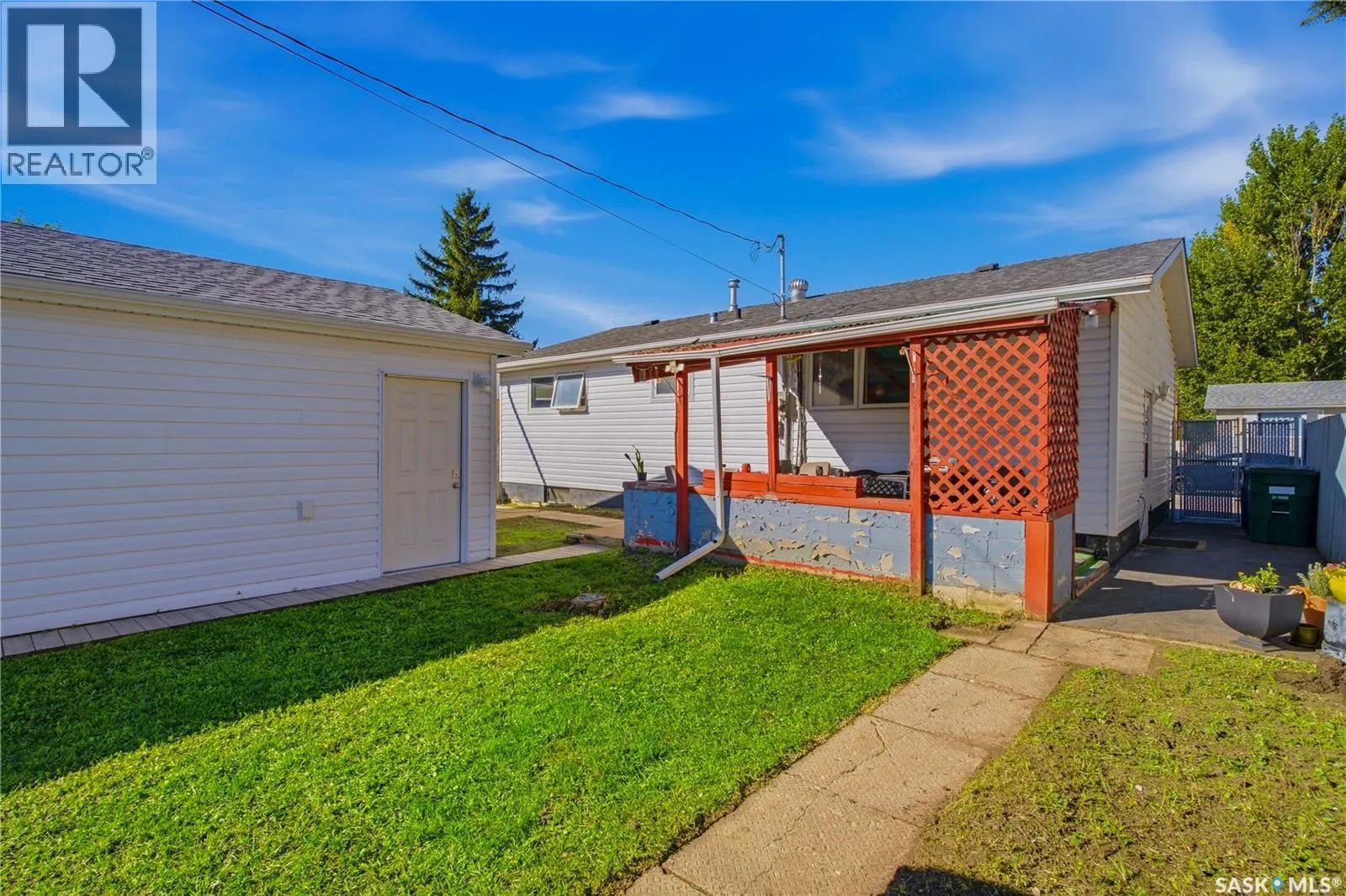 98 Ramsay COURT