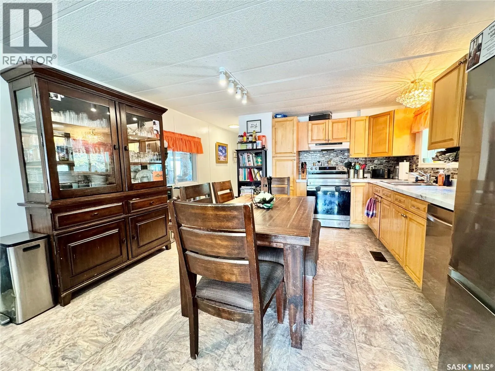 46 Eastview Trailer COURT