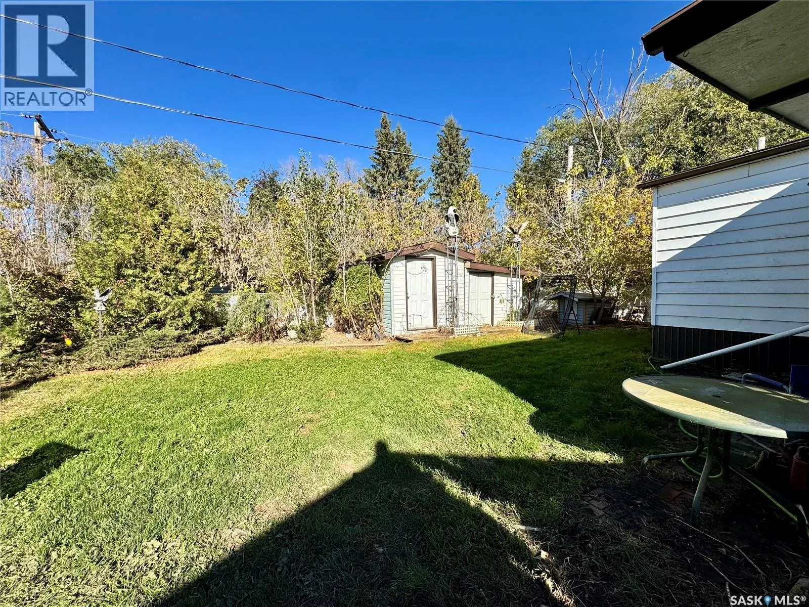 46 Eastview Trailer COURT