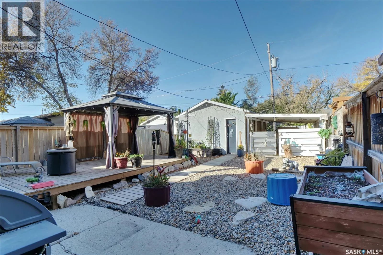 1042 Algoma AVENUE