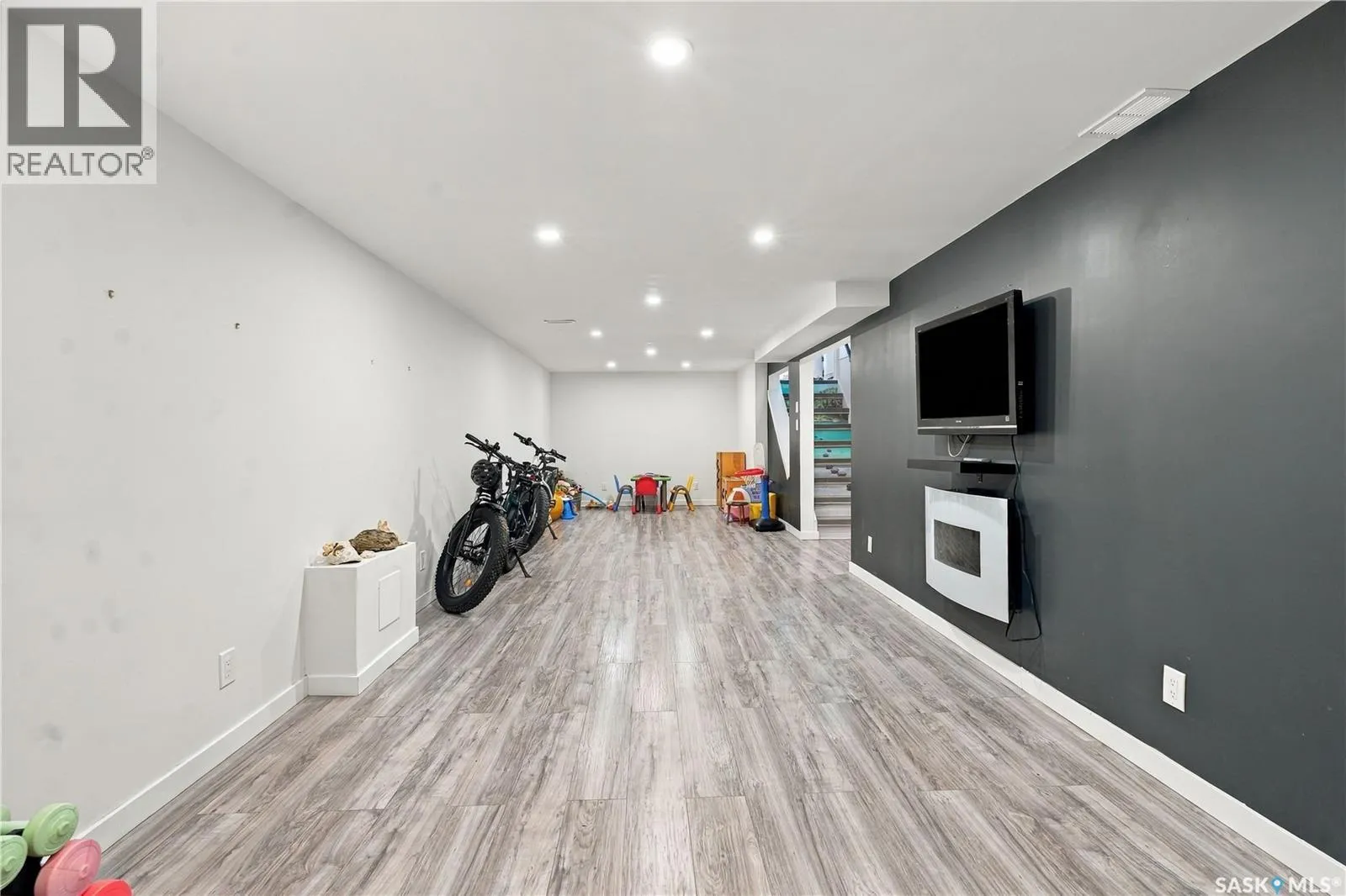 158 Smallwood CRESCENT