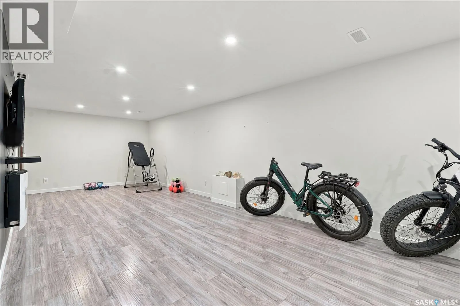 158 Smallwood CRESCENT